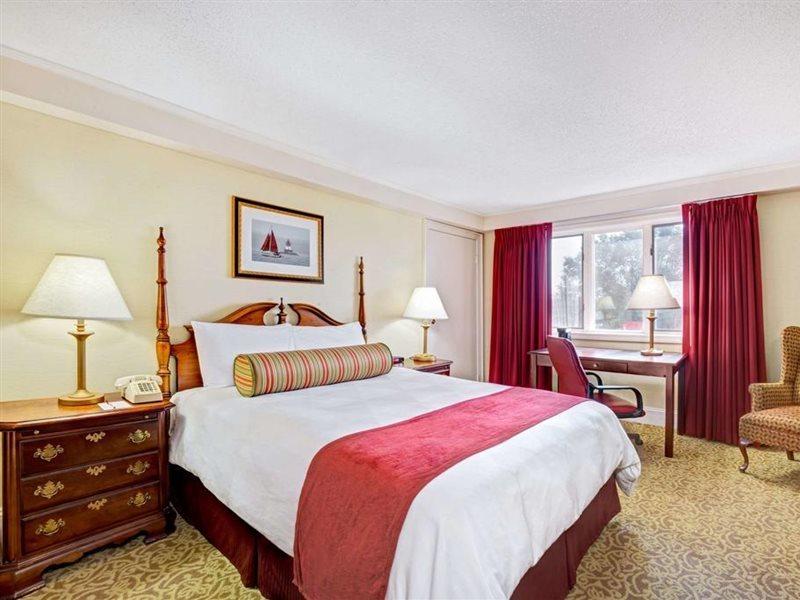 Ramada By Wyndham Seekonk Providence Area Exteriör bild