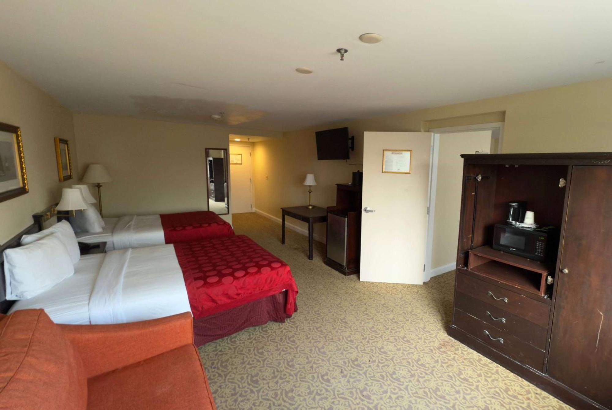 Ramada By Wyndham Seekonk Providence Area Exteriör bild