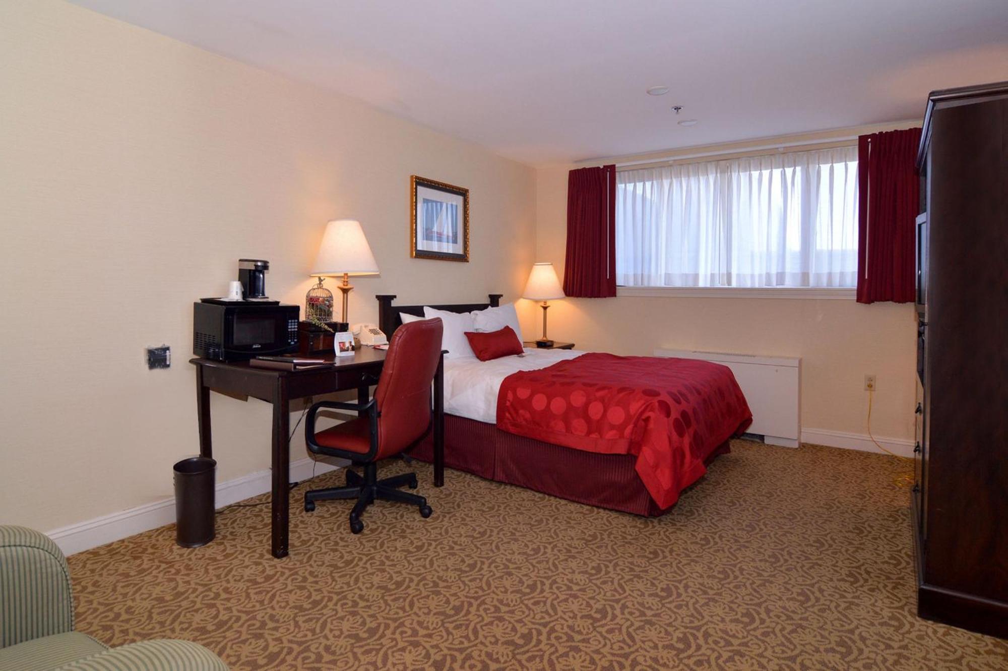 Ramada By Wyndham Seekonk Providence Area Exteriör bild